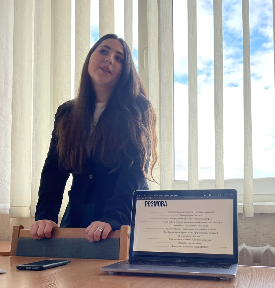 Магістрантка ТНПУ Тетяна Панченко провела майстер-клас для журналістів-другокурсників